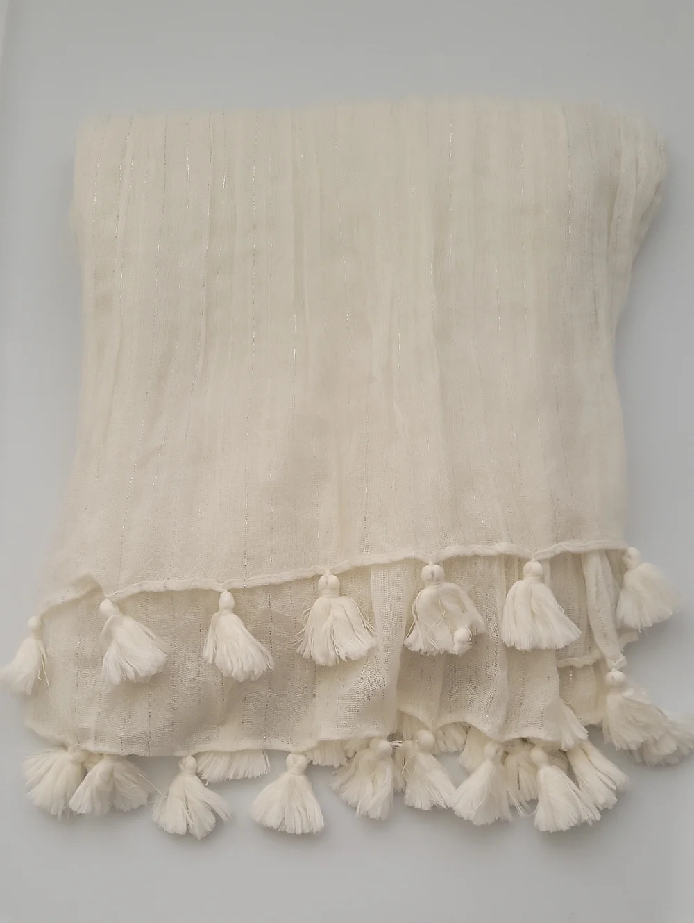Ann Taylor White Tassel-Hem Crinkle Scarf